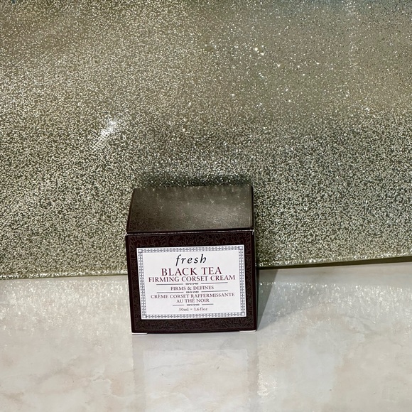 Fresh Black Tea Firming Corset Cream